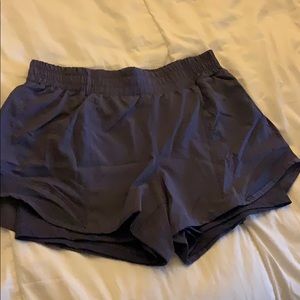 Lululemon shorts size 6